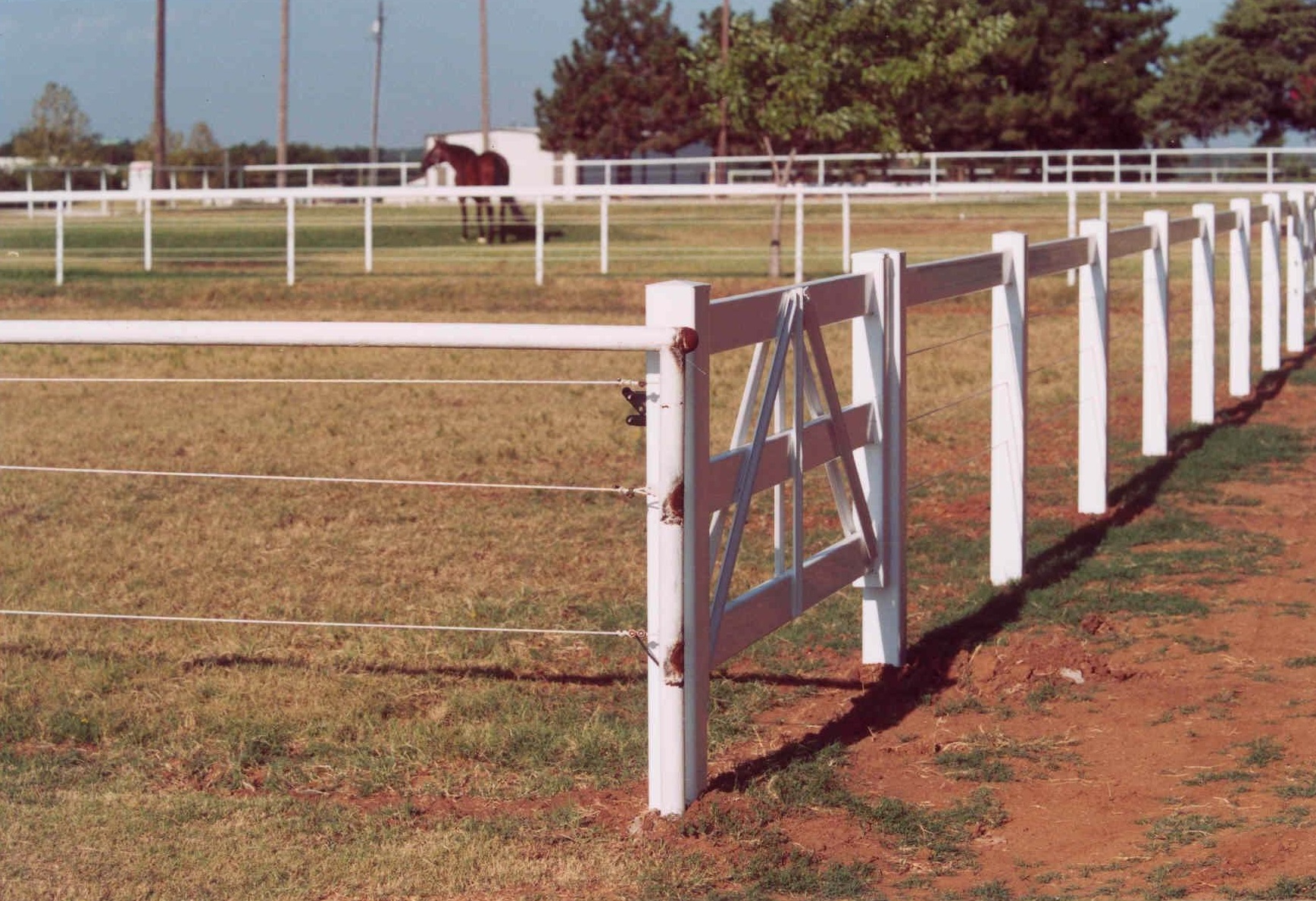 vinyl gate corner example